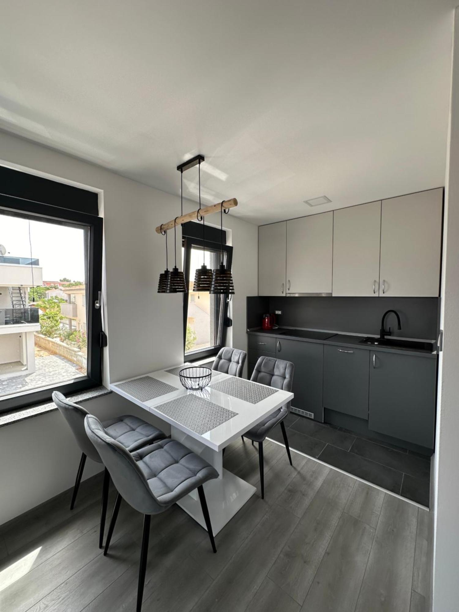 Monachus Apartments 维尔 外观 照片