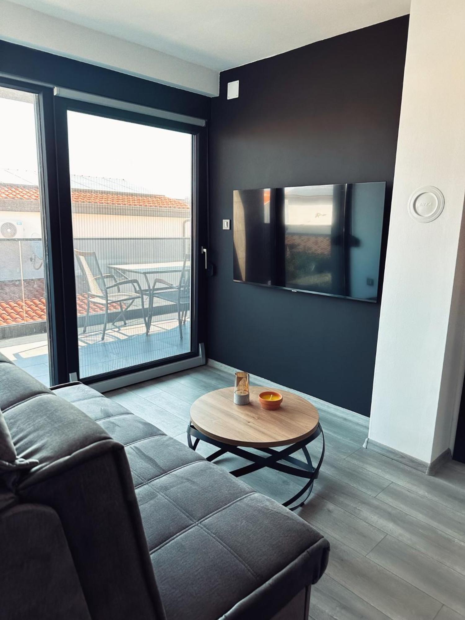 Monachus Apartments 维尔 外观 照片